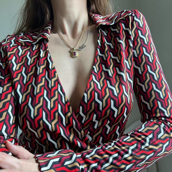 Vintage y2k Diane Von Furstenberg silk wrap dress Size 6 - Picture 4 of 5